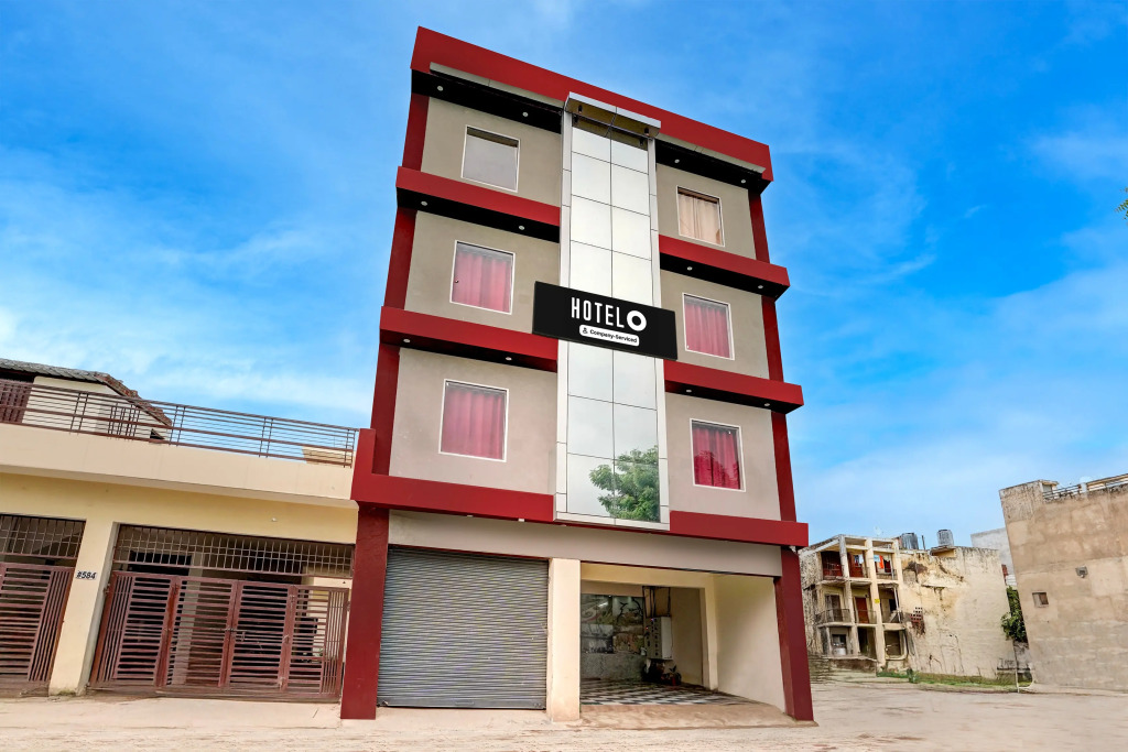 Super Hotel O by OYO Sector 52 Chandigarh ISBT Road Formerly Hari Residency