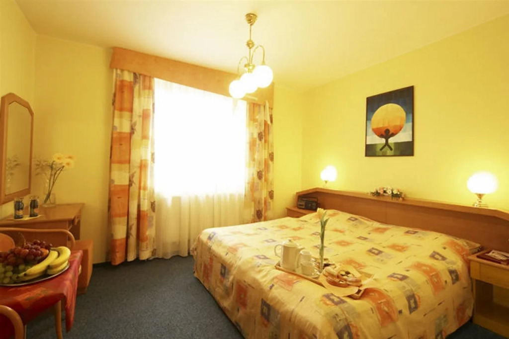 Hotel Henrietta