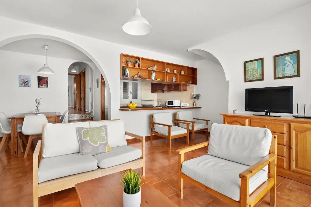 Tramontana Apartment 99BJ by 3VILLAS