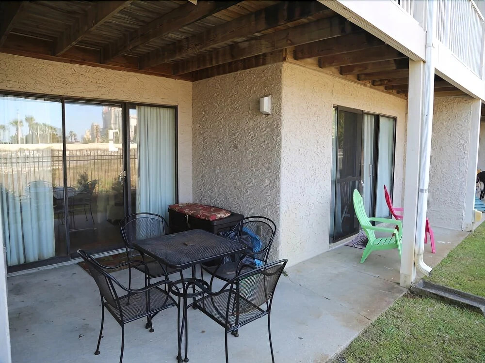 Seaside Beach & Racquet Club 1110 2 Bedrooms 2 Bathrooms Condo