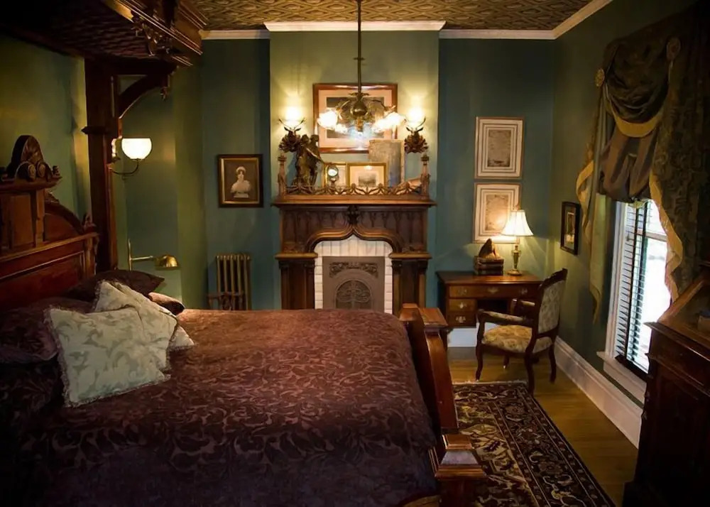 Rivertown Inn