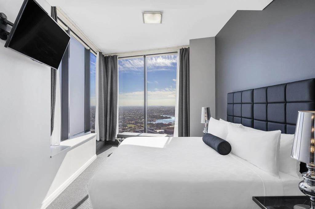 Meriton Suites World Tower, Sydney