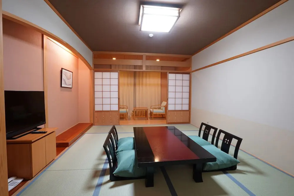 The Gran Resort Oumi Maiko