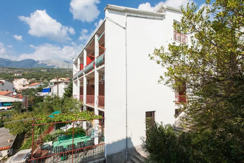 Apartments Nataša - 100m from sea