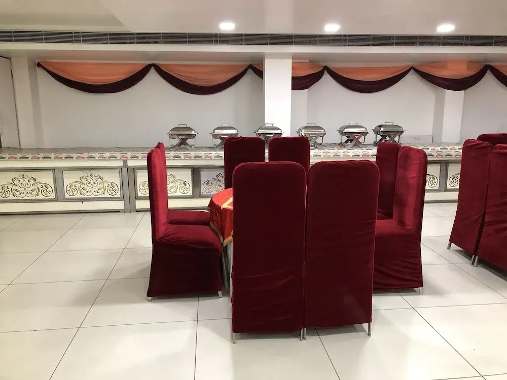 Capital O 6772 Hotel Mukund