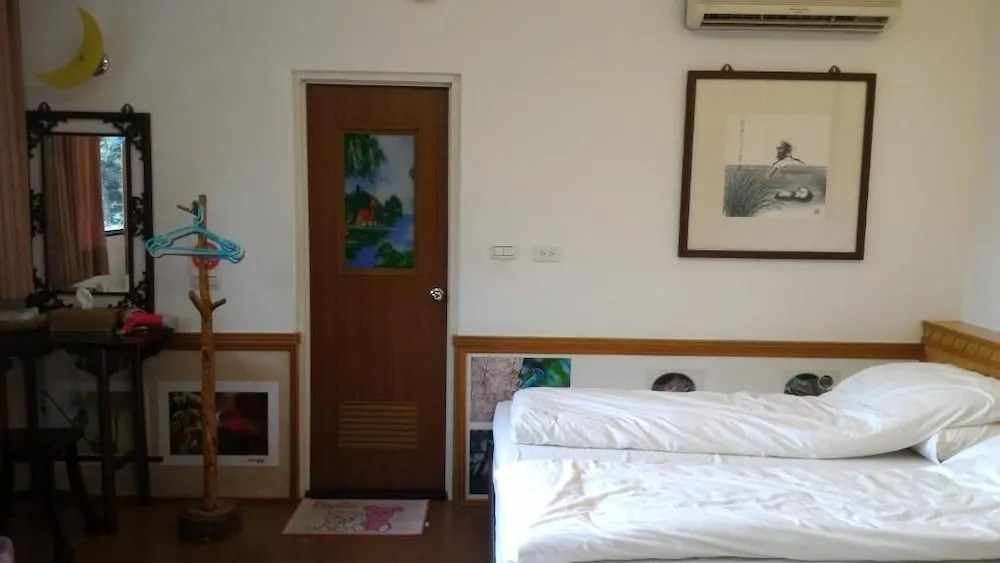 Hong Wa Cuo南投埔里紅瓦厝山居民宿森林系住宿生態手作體驗