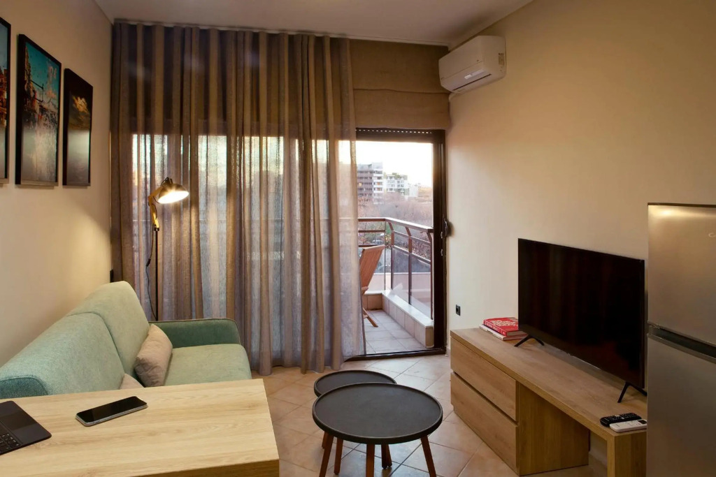 Designer apartments close to the center + free parking
