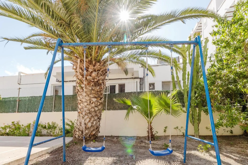 Apartamentos Timon - Emar Hotels