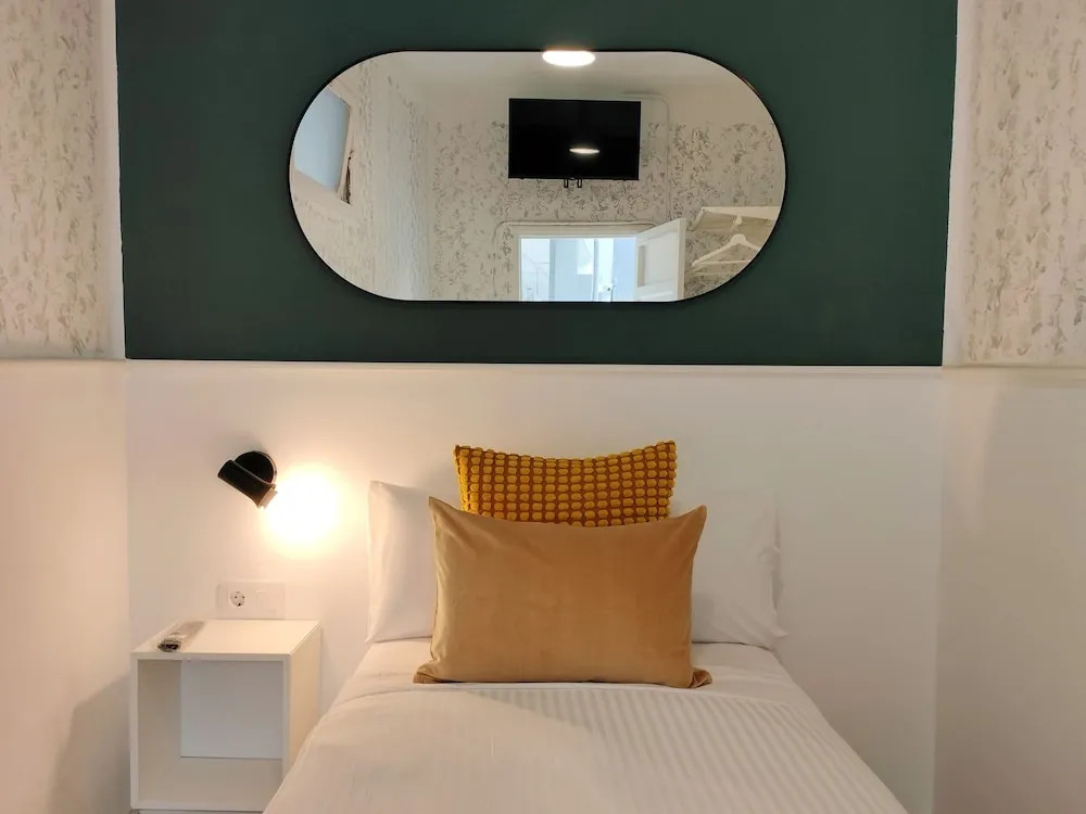 Room27- city center
