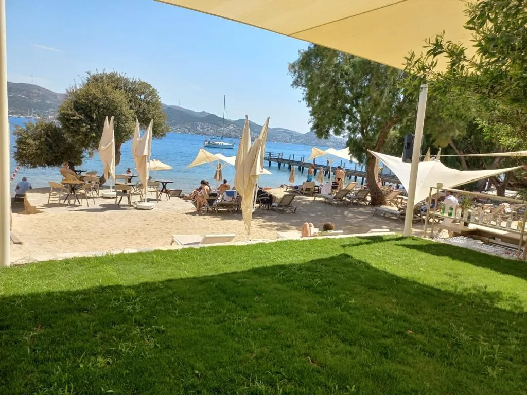 Farrys Boutique Hotel and Beach Club