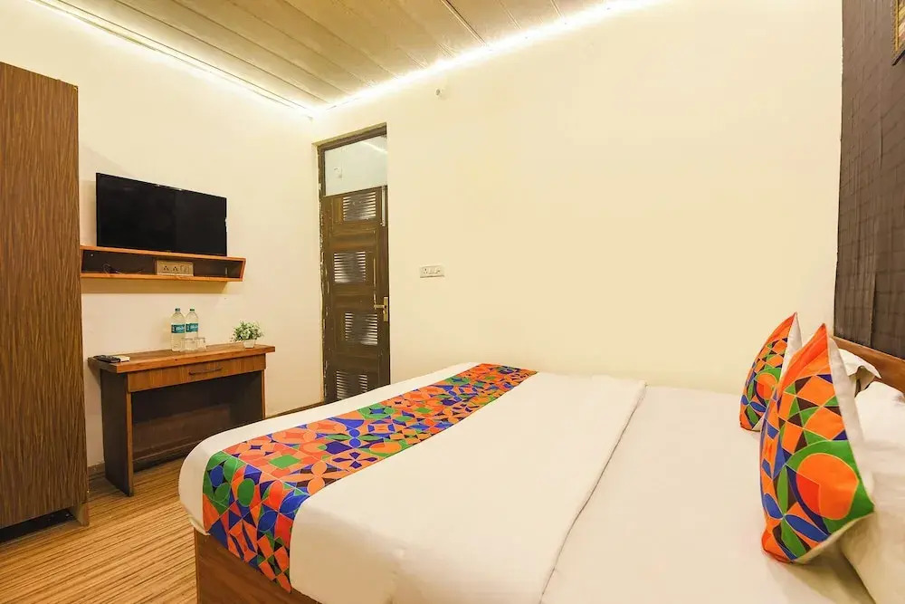 FabHotel Z Heart