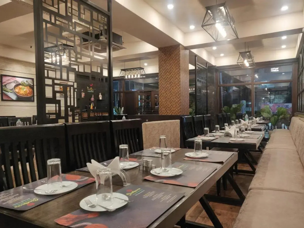 Super Townhouse Oak Mahadevapura Opposite Phoenix Mall Formerly Grand Wilton Inn