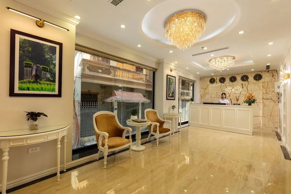 CBon Hotel Do Quang
