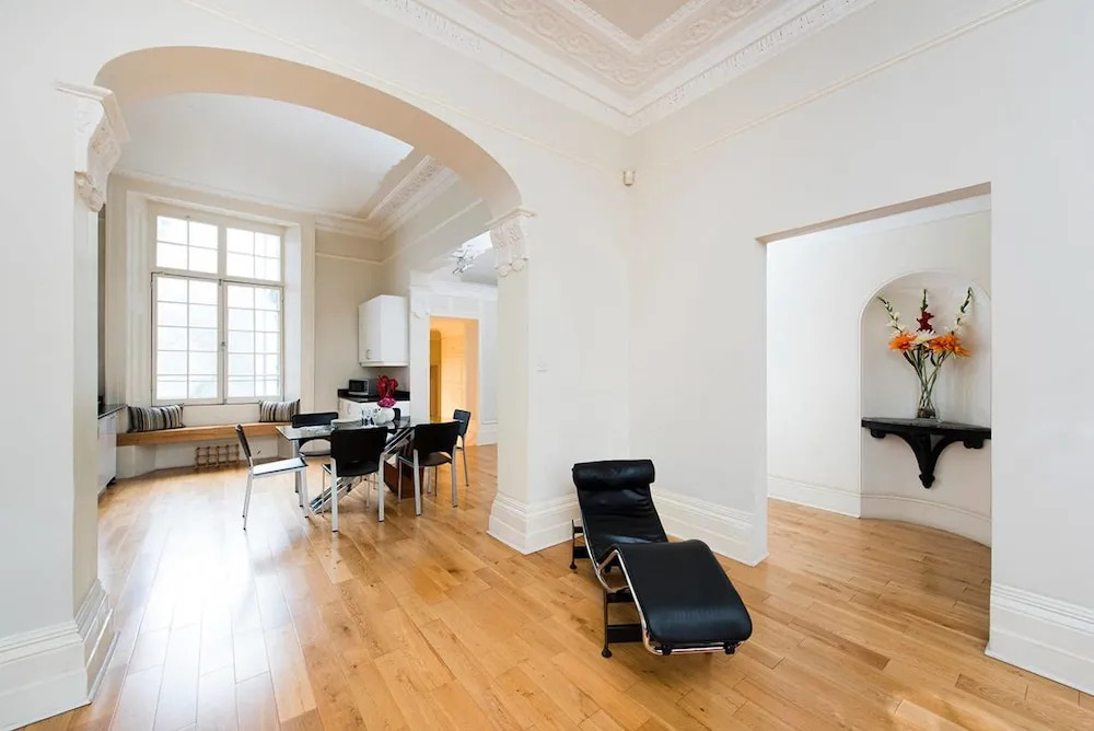 Modern, Spacious Luxury 1BR in Central London