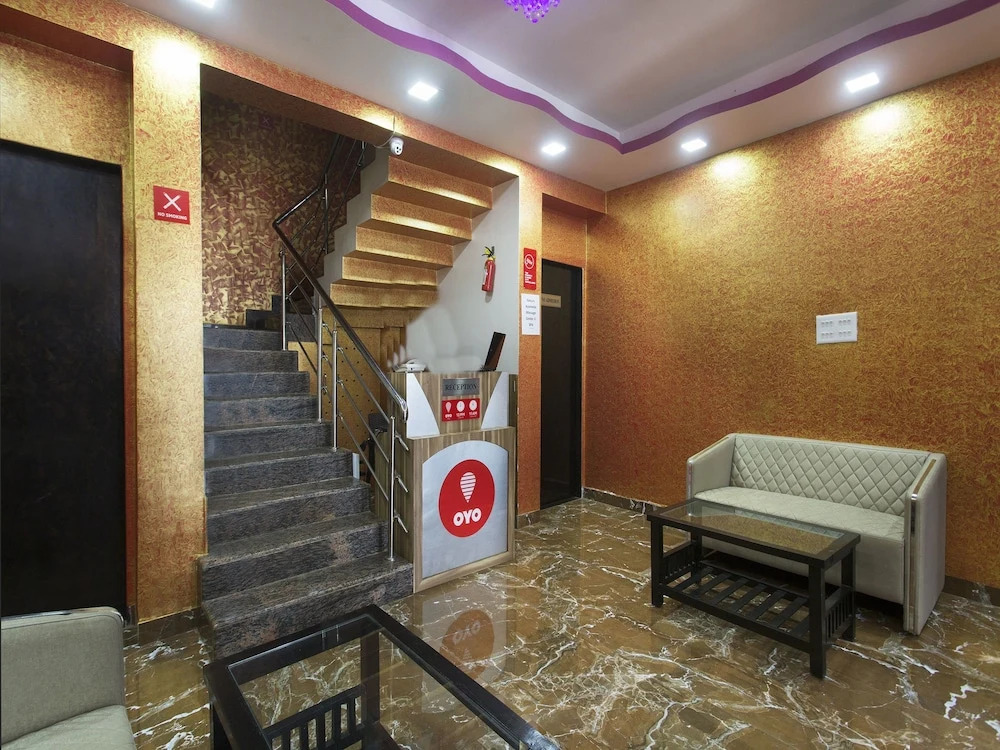 OYO 9566 Hotel JK Excellency