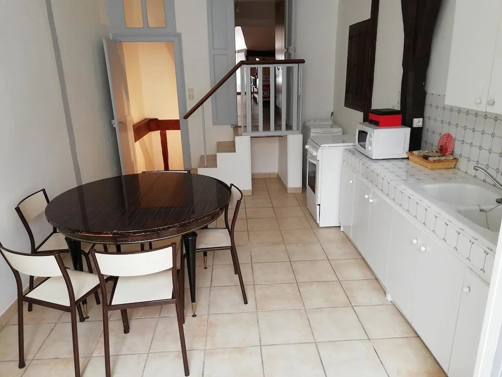 chez Effat et marie T A C 1
