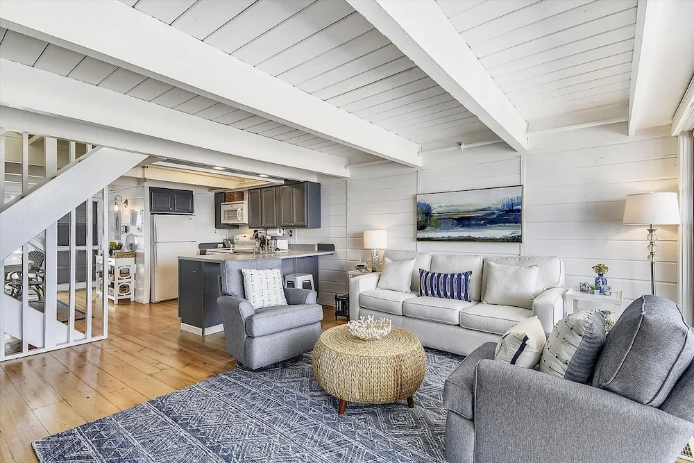 Atlantic Watergate 16 by Long & Foster