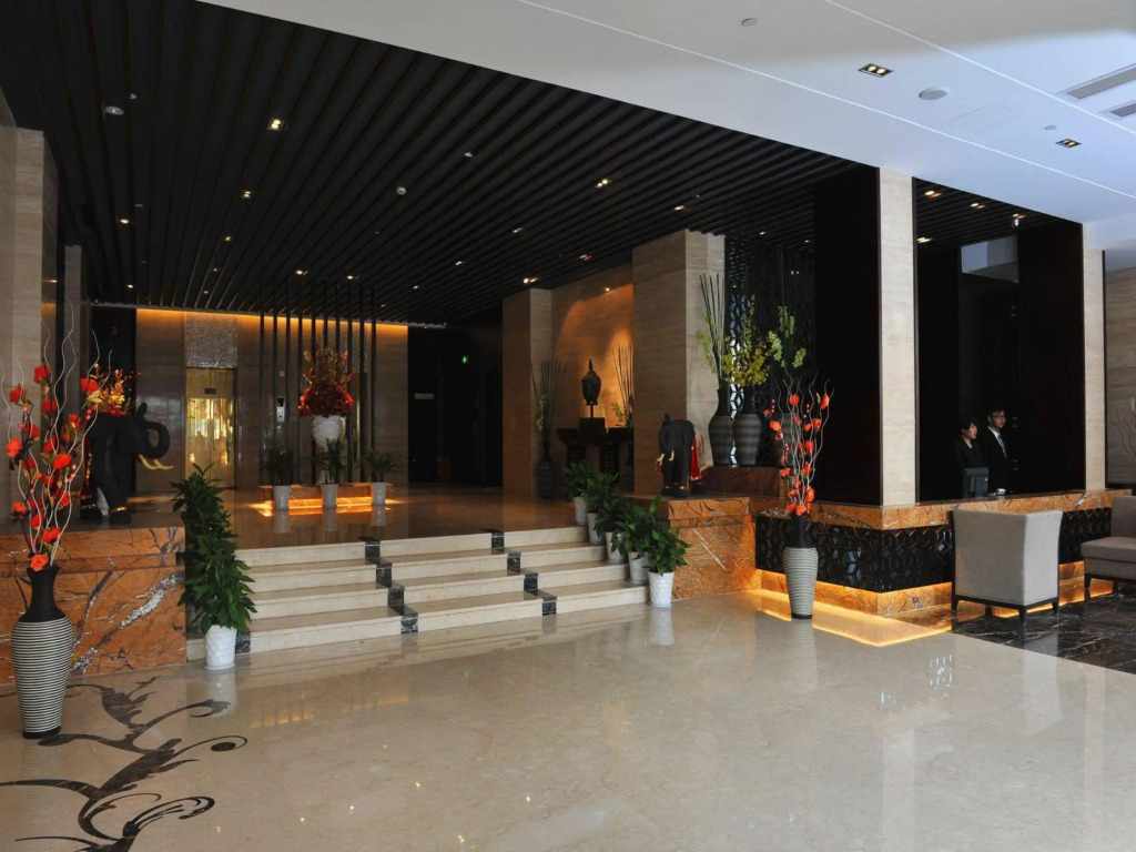 City Hotel(Hangzhou Renmin Road Metro Station)