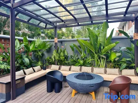 Jiuju Guanshanlan Homestay [Gaozhuang Xishuangjing Starlight Night Market Branch], Xishuangbanna
