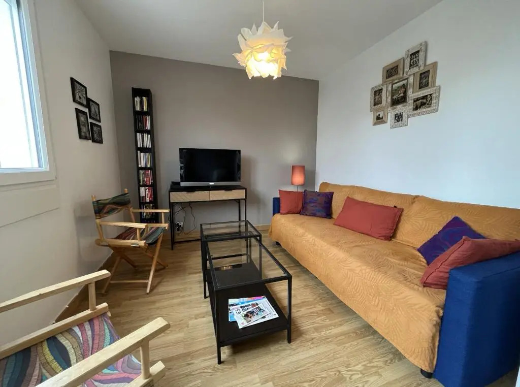 Bel appartement clair à 10mn du port à pied