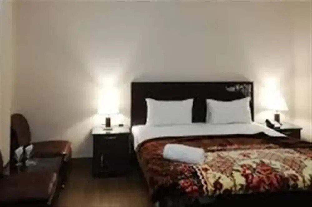 Fine Star Hotel
