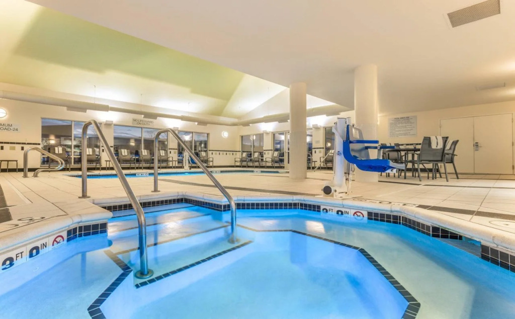 Fairfield Inn and Suites by Marriott Madison East