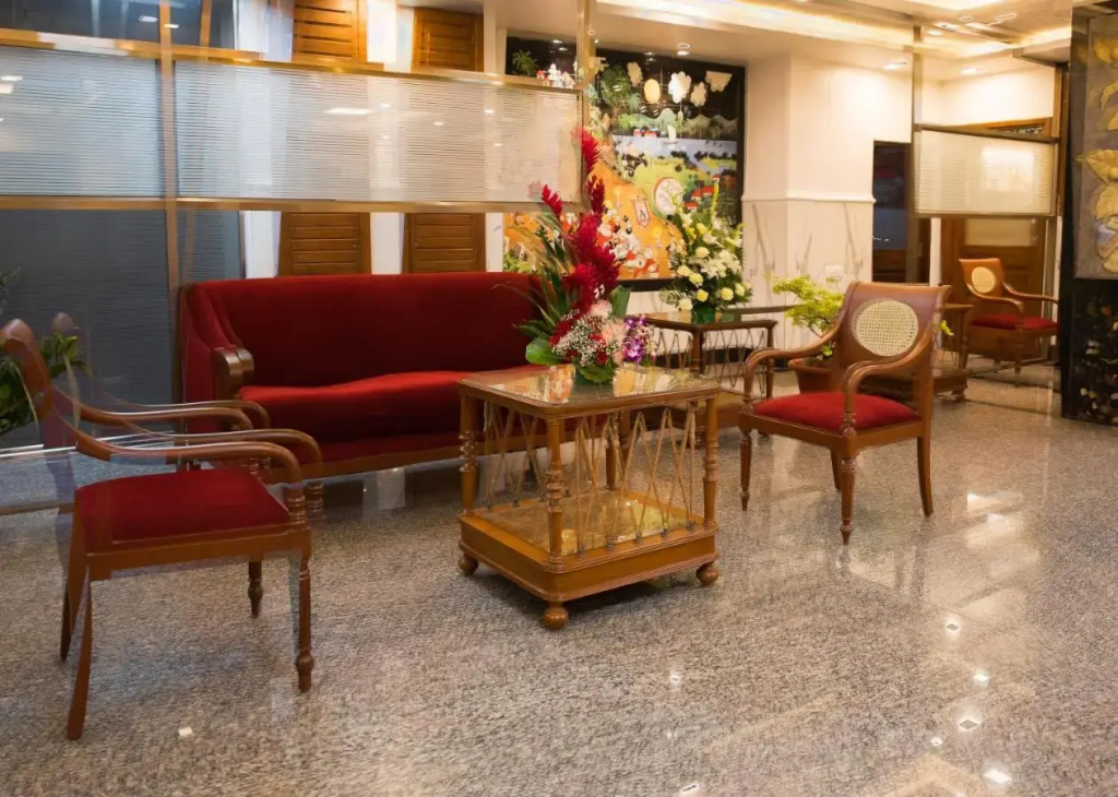 Oyo 17233 Hotel Raj Resort