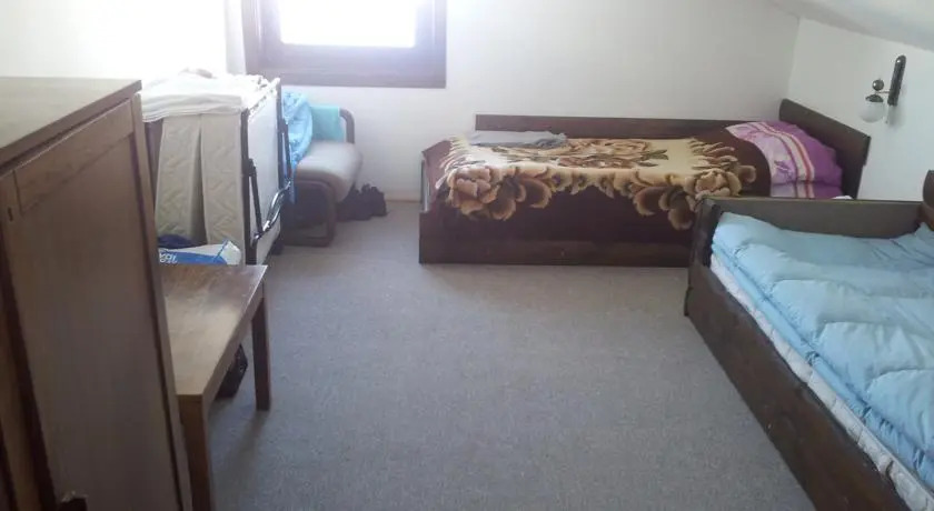 Hada Hut Hostel