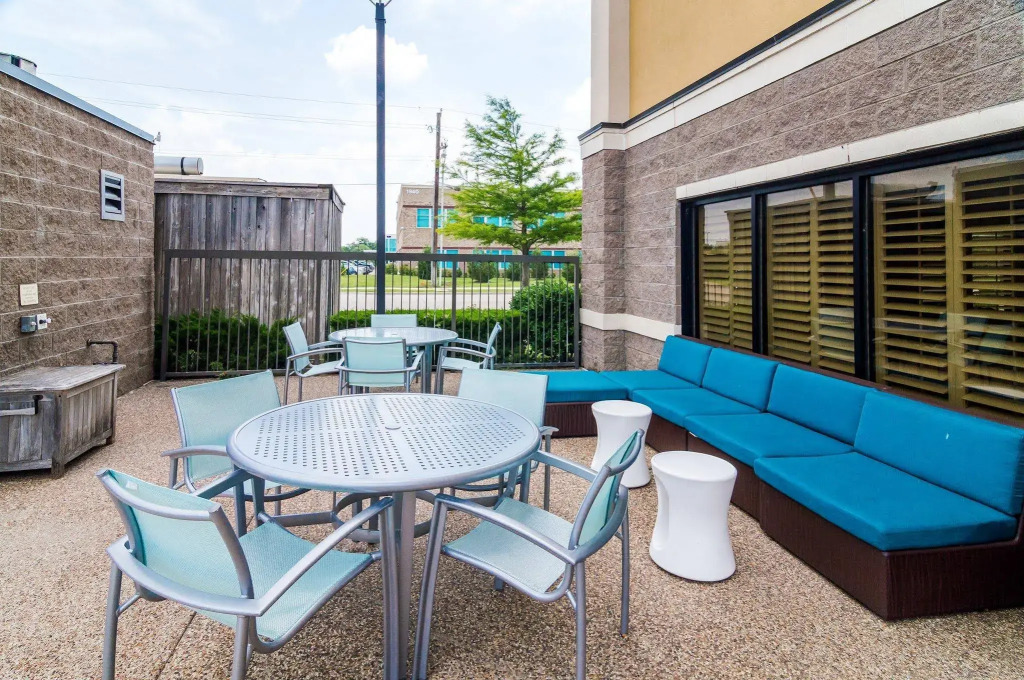 Comfort Suites DFW N-Grapevine