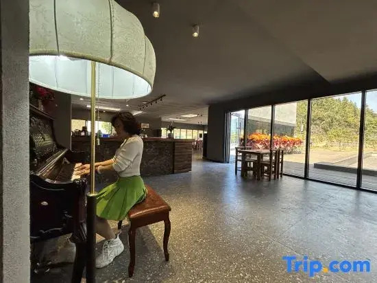 Yunli Chanyang Homestay (Jinfo Mountain)