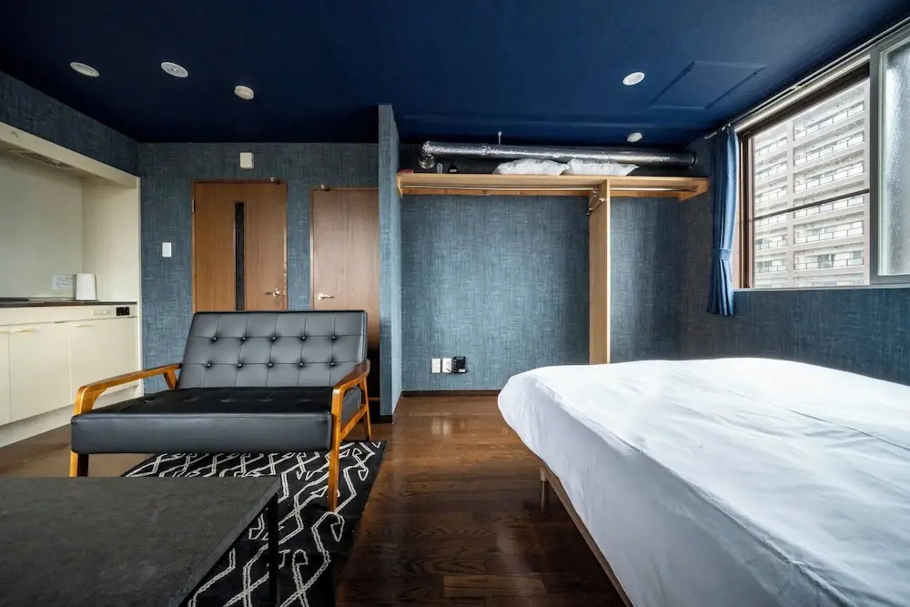 Silk Court 301