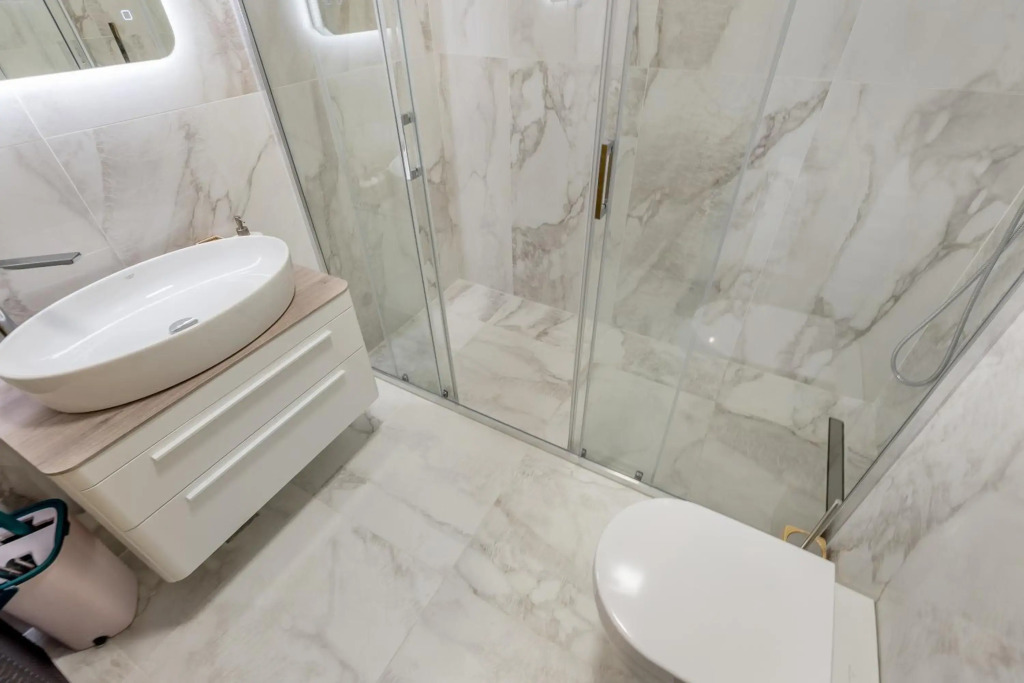 Athos Square Apartments