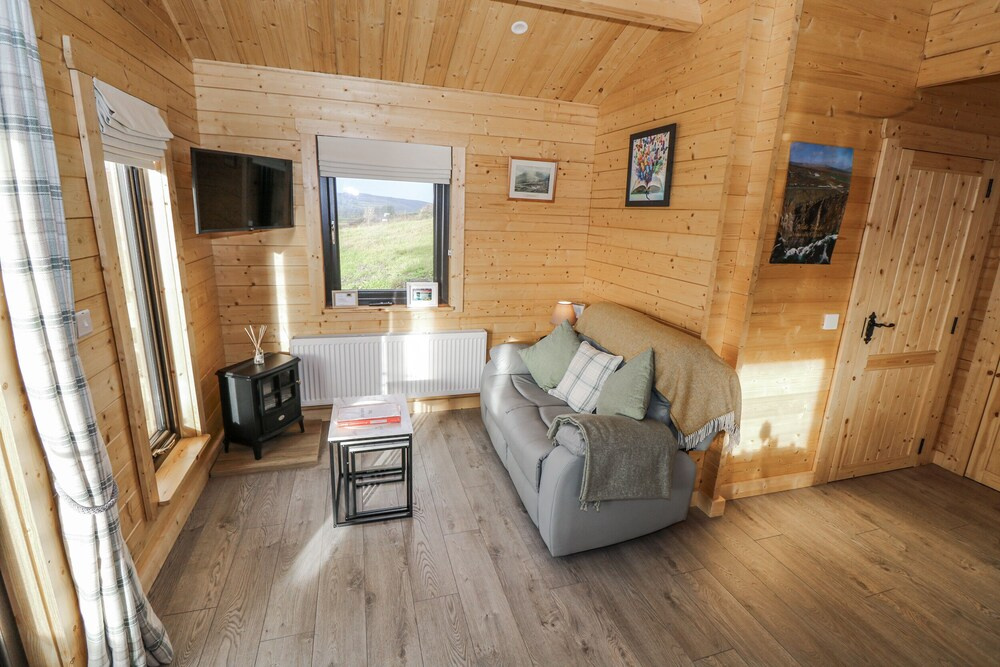 Glenview Log Cabin