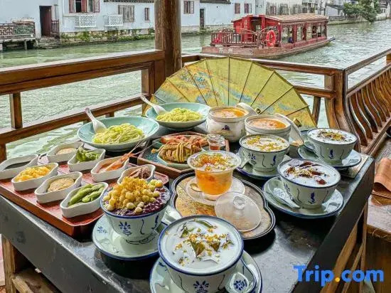 Elong Hotel (Guanqian Street · Pingjiang Road, Suzhou)