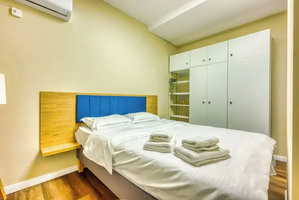 Piata Romana Suites - Pumo Properties