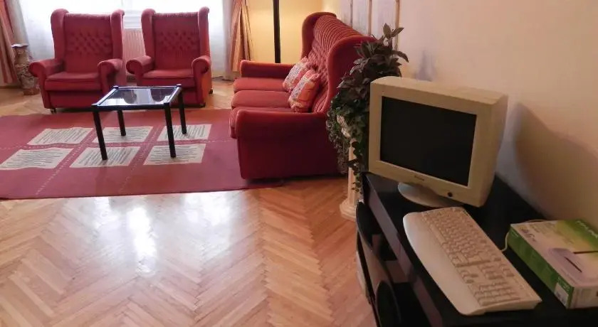 Gina Apartment