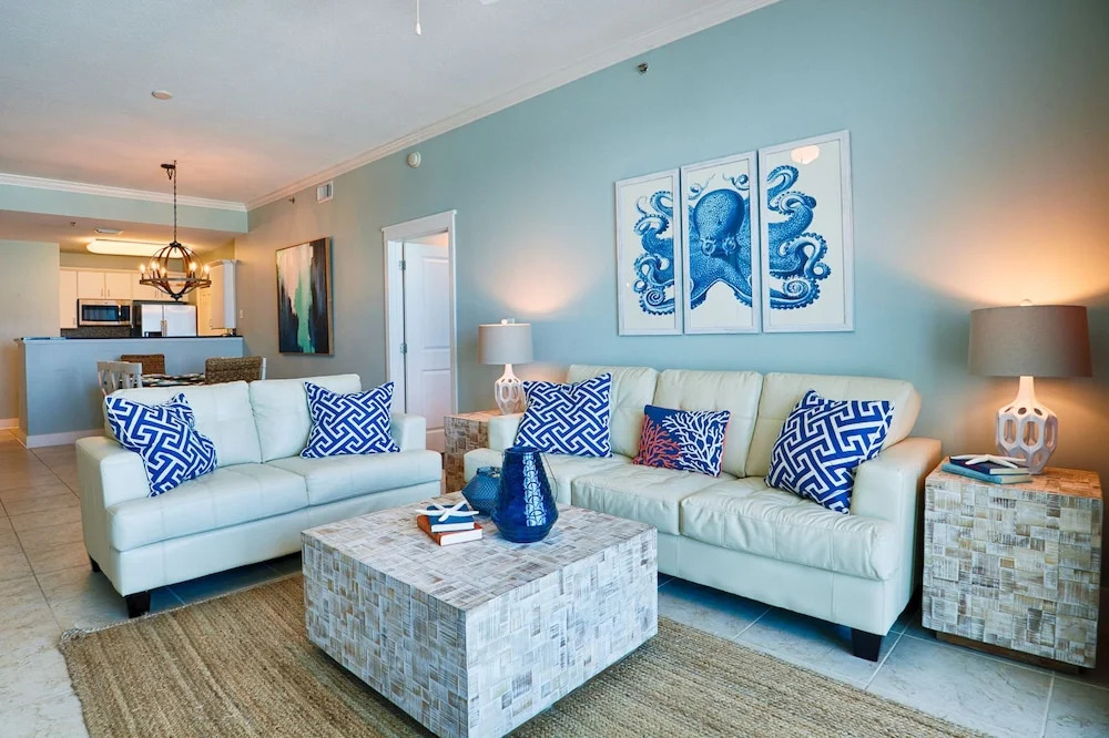Waterscape A603 - 3 Br condo by RedAwning
