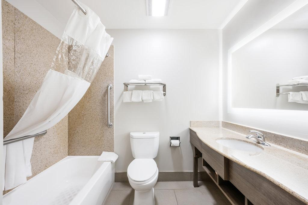 Red Roof Inn PLUS & Suites Birmingham - Bessemer
