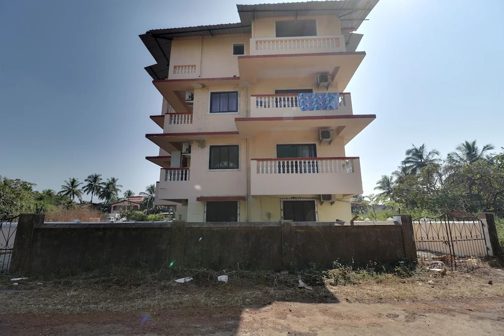 OYO 24515 Home Design 2BHK Porvorim