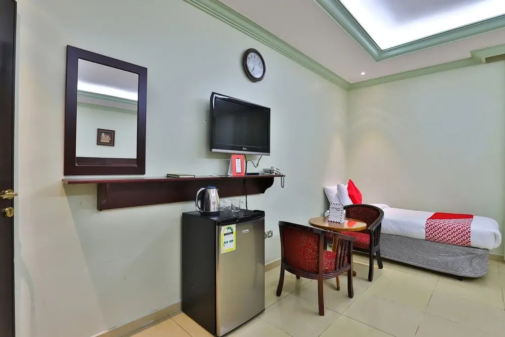 Oyo 425 Hotel Manazil Alfouz