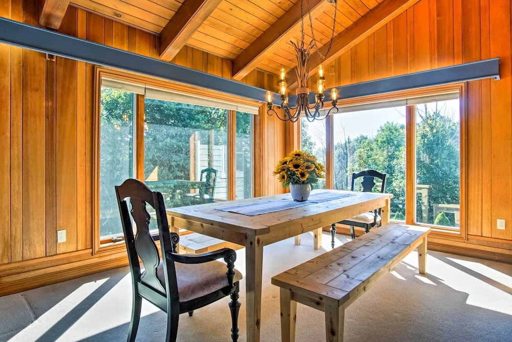 Hot Tub & Sauna! 7-acre Coastal Michigan Home