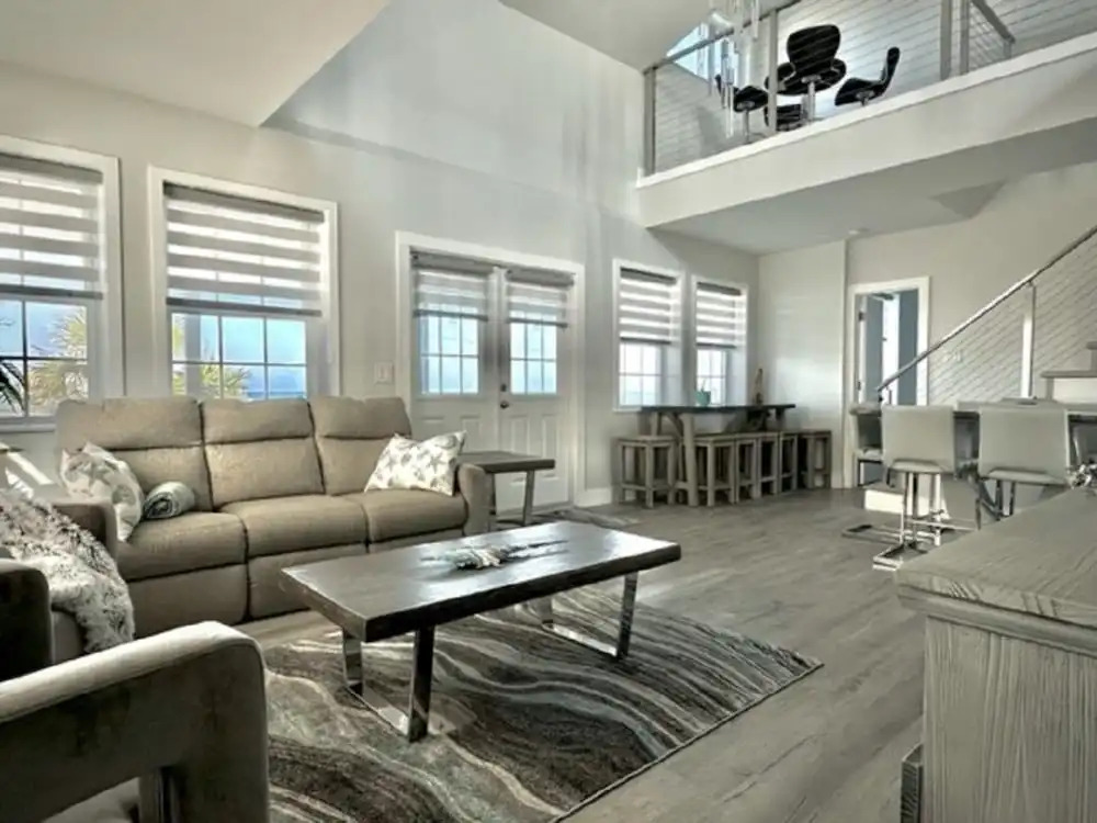 Ocean Sunrise 3 Bedroom Home by RedAwning