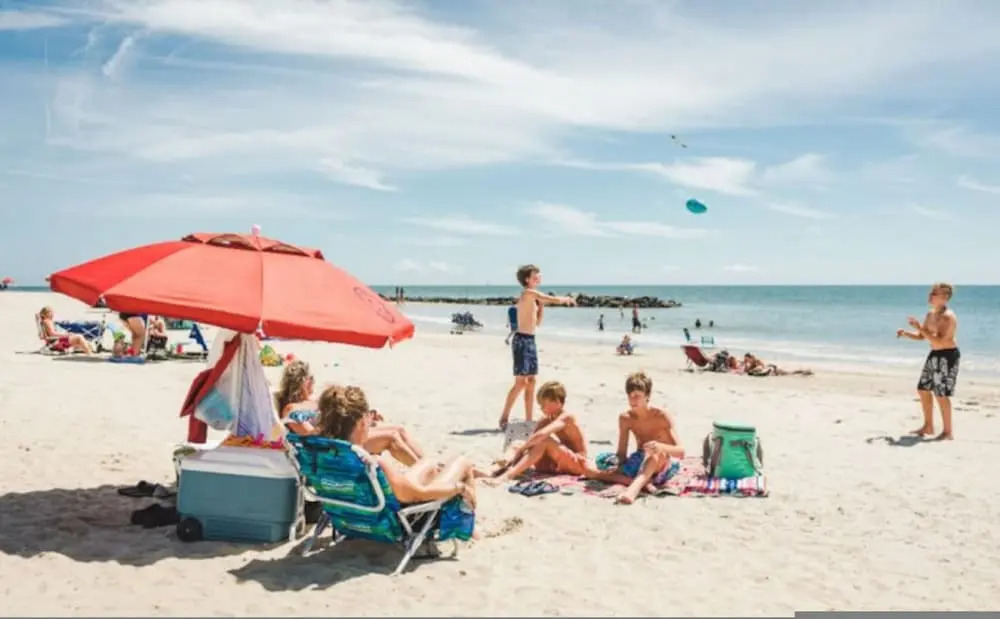 Buckroe Bungalow Escape to the Beach 2mins Away