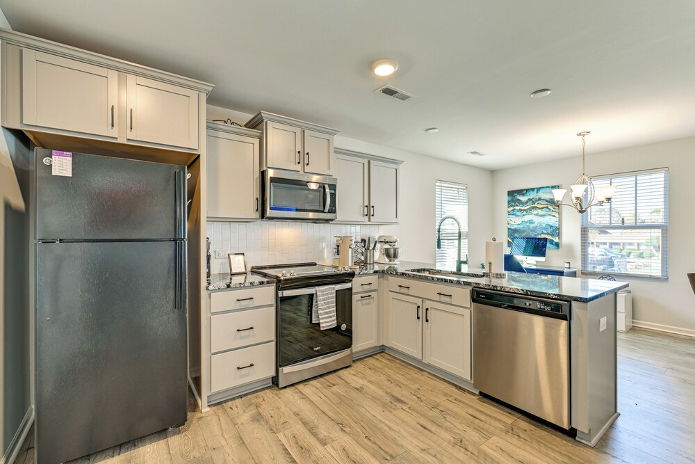 3 Mi to Uptown Charlotte! Apt in Historic District