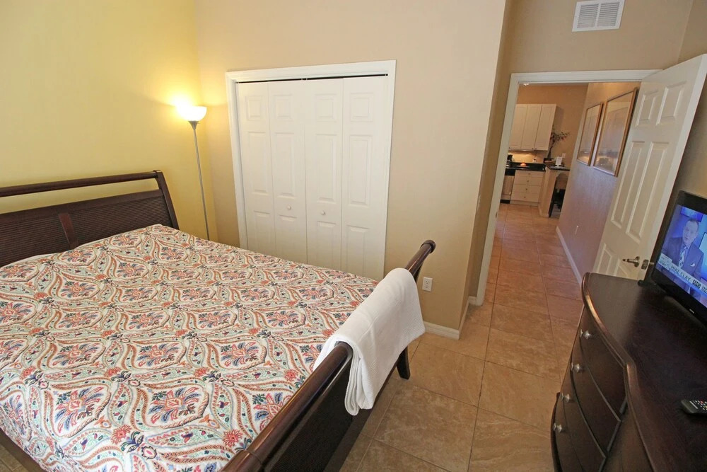 Luxurious 2 Bedroom03 - Close To Wedding Venue Apts by RedAwning
