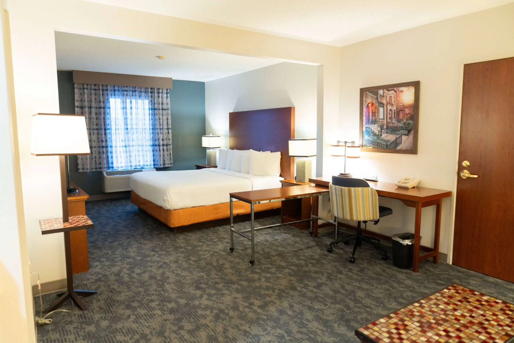 La Quinta by Wyndham Bannockburn-Deerfield