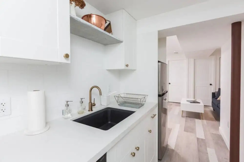 1 Bedroom Trendy Condo in Trinity Bellwoods