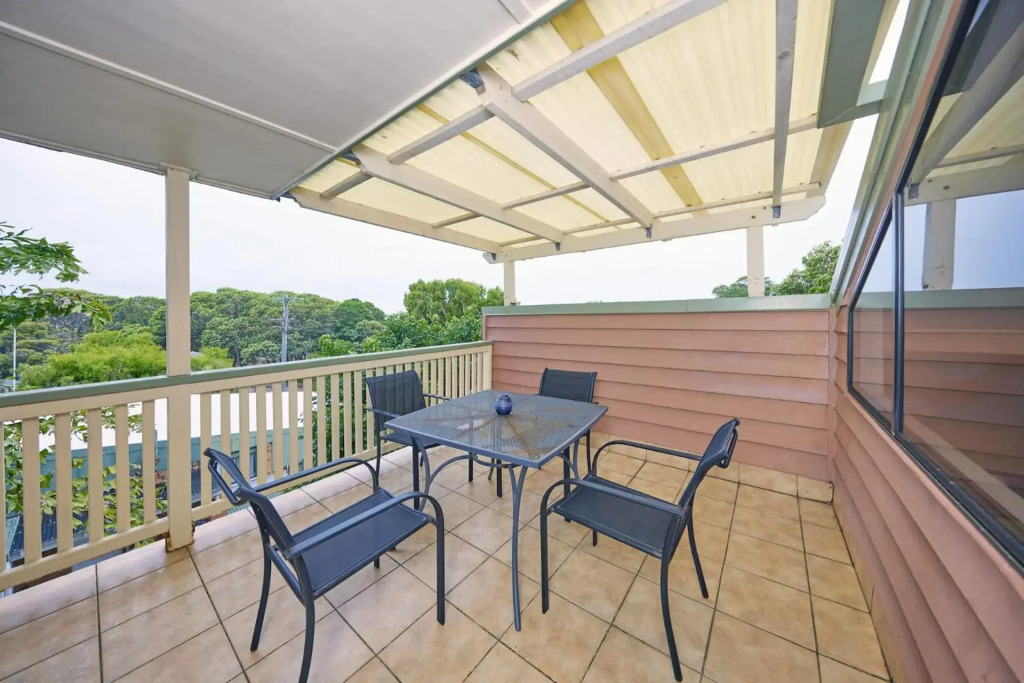 Straddie House
