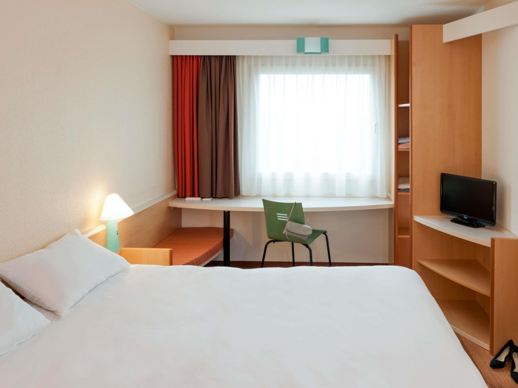 Ibis Barcelona Santa Coloma