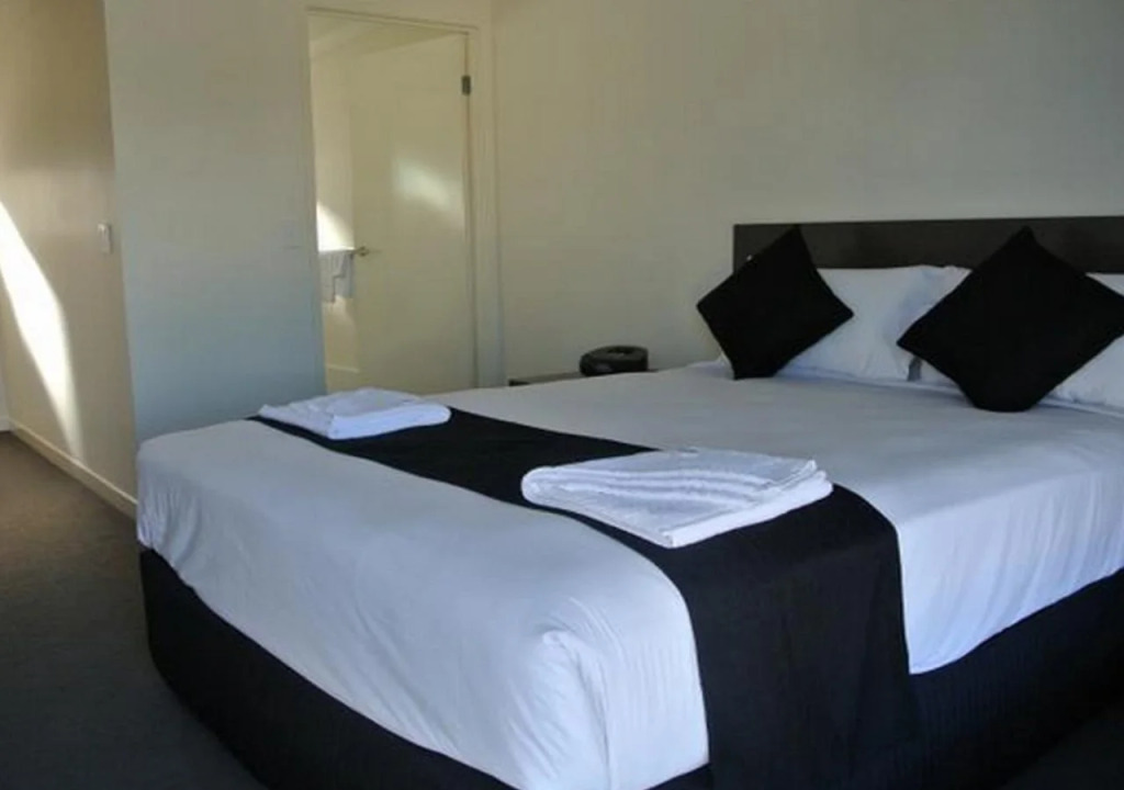 Dooleys Tavern & Motel Springsure